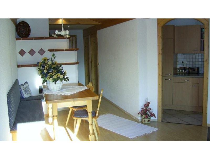 Gaestehaus Riki Oberschmid Steinbach am Attersee Szoba fotó