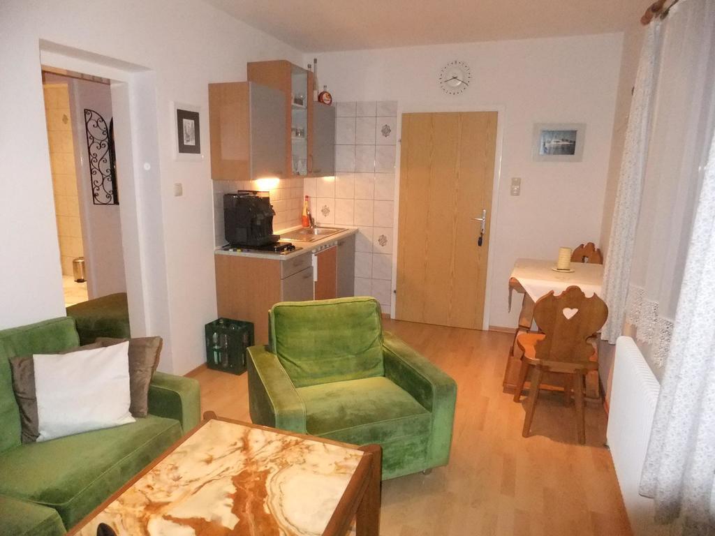 Gaestehaus Riki Oberschmid Steinbach am Attersee Kültér fotó
